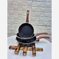 ماهیتابه آرمیتاژ سه تایی مدل تک دسته چوبی